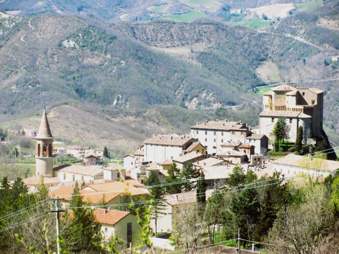 Valmarecchia - Guida completa tra borghi, trekking e geologia